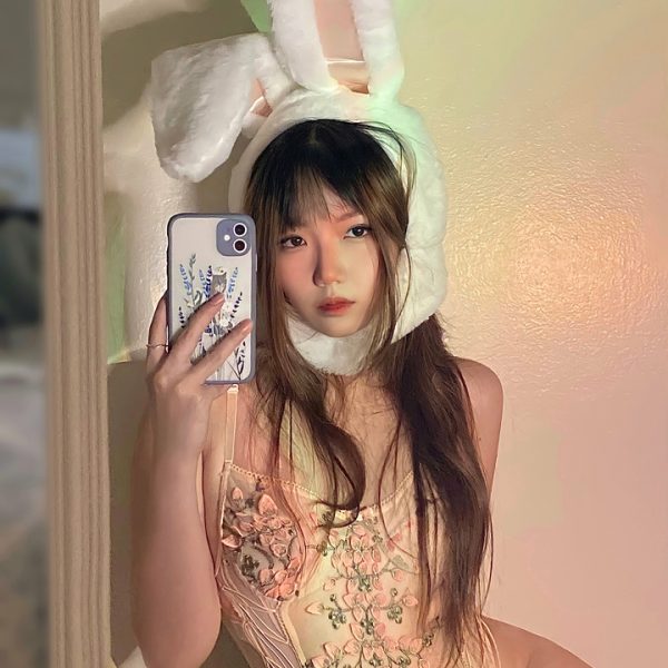AryMinh OnlyFans: Khám Phá Vẻ Đẹp Gợi Cảm và Tinh Tế