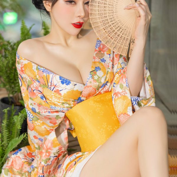 Cô Giáo Thảo: Sự Quyến Rũ và Tinh Tế trên OnlyFans