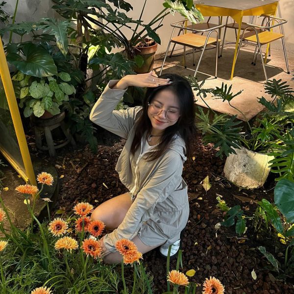 Thành Hằngg_: Sự Tự Tin và Phong Cách trong Mỗi Bước Chân