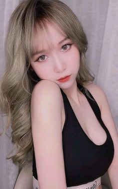 Ngắm Gái Xinh Mỗi Ngày trên OnlyFans: Khám Phá Vẻ Đẹp và Sự Quyến Rũ