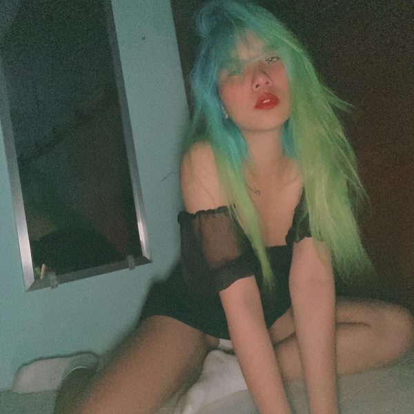 年：OnlyFans 上的魅力与视觉艺术