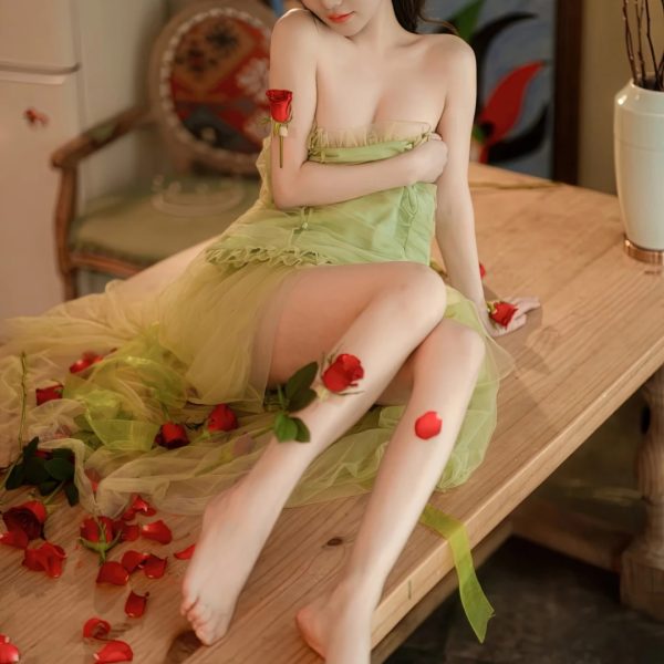 Wan Wan Me (婠婠么) – Album Vol.5875 [XIUREN MODEL]