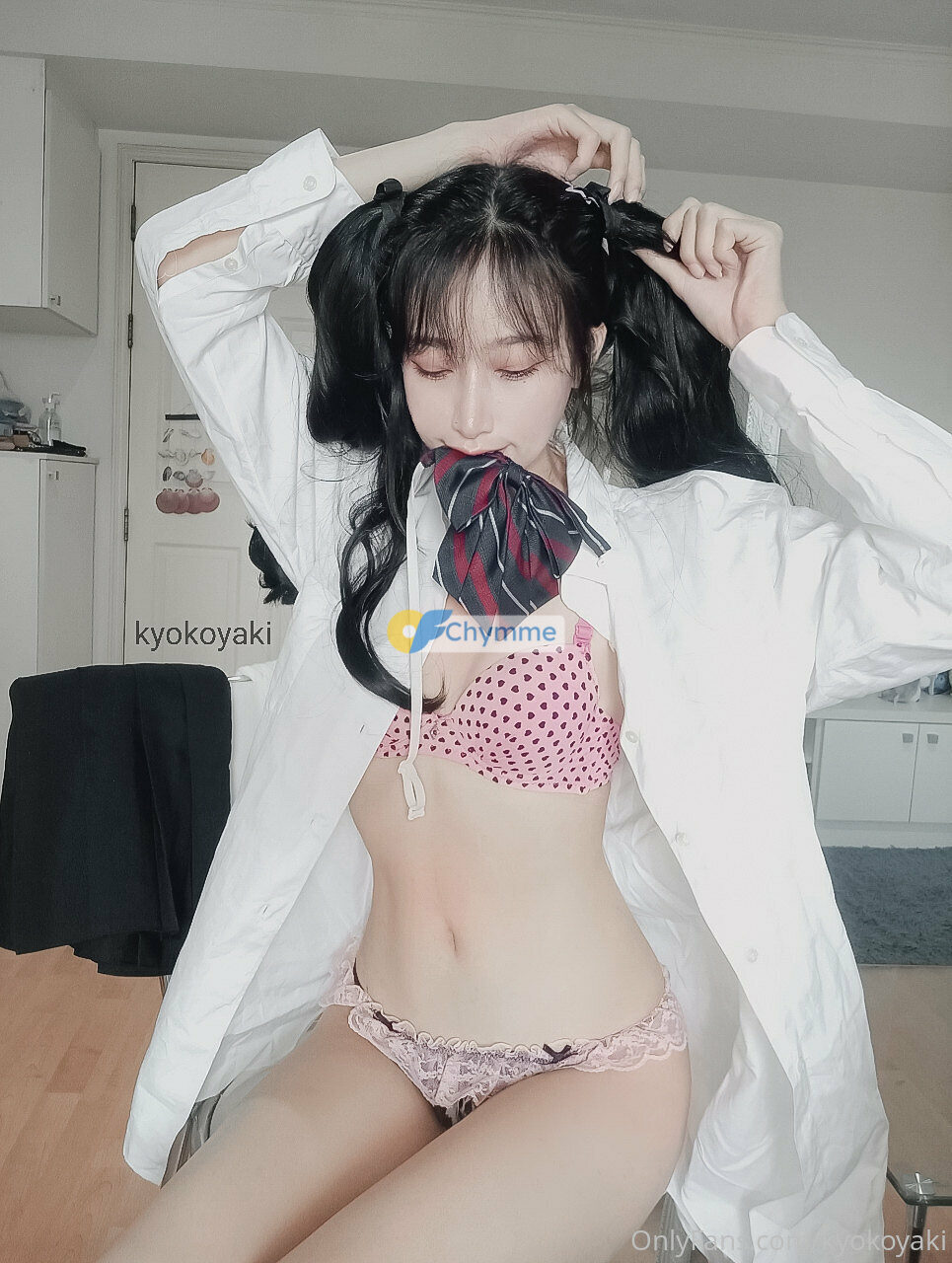 京烧OnlyFans泄露：性感图像合集