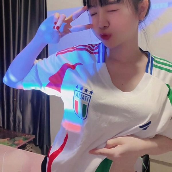Shana Quỳnh Giang OnlyFans: Bộ Sưu Tập Hình Ảnh Gợi Cảm Độc Quyền