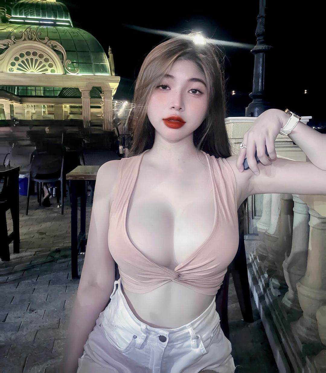 Gái Xinh TikTok: Trầm Tĩnh Mơ Hồn myxhgg - Nét Đẹp Hút Hồn Từ Video Ngắn