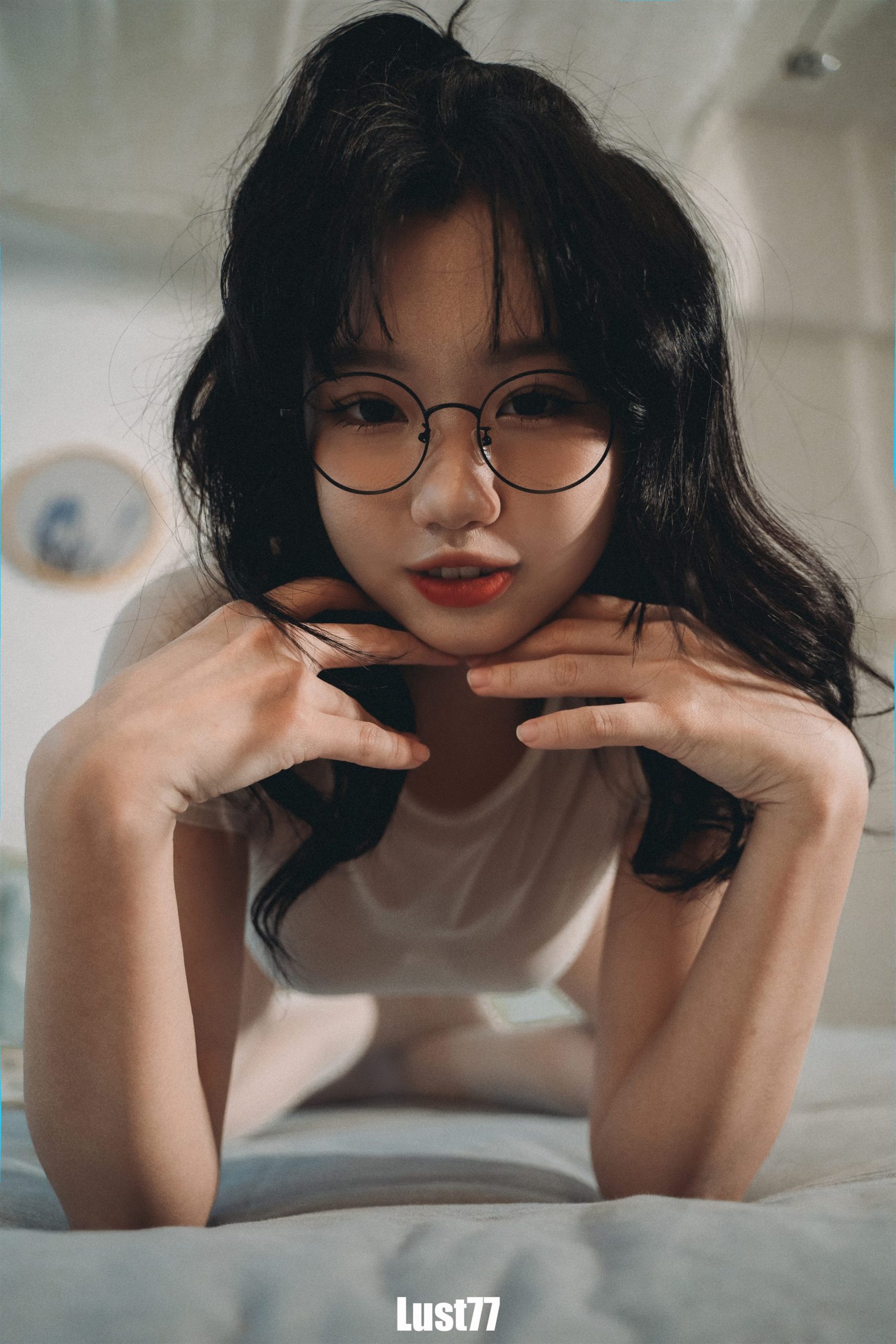 Lust77 - Nàng Thơ Nghệ Thuật Khơi Gợi Vẻ Đẹp Quyến Rũ Qua Từng Khung Hình Nude Tinh Tế